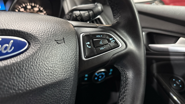 Ford Focus 1.6 125 Titanium 5dr Powershift Petrol Hatchback